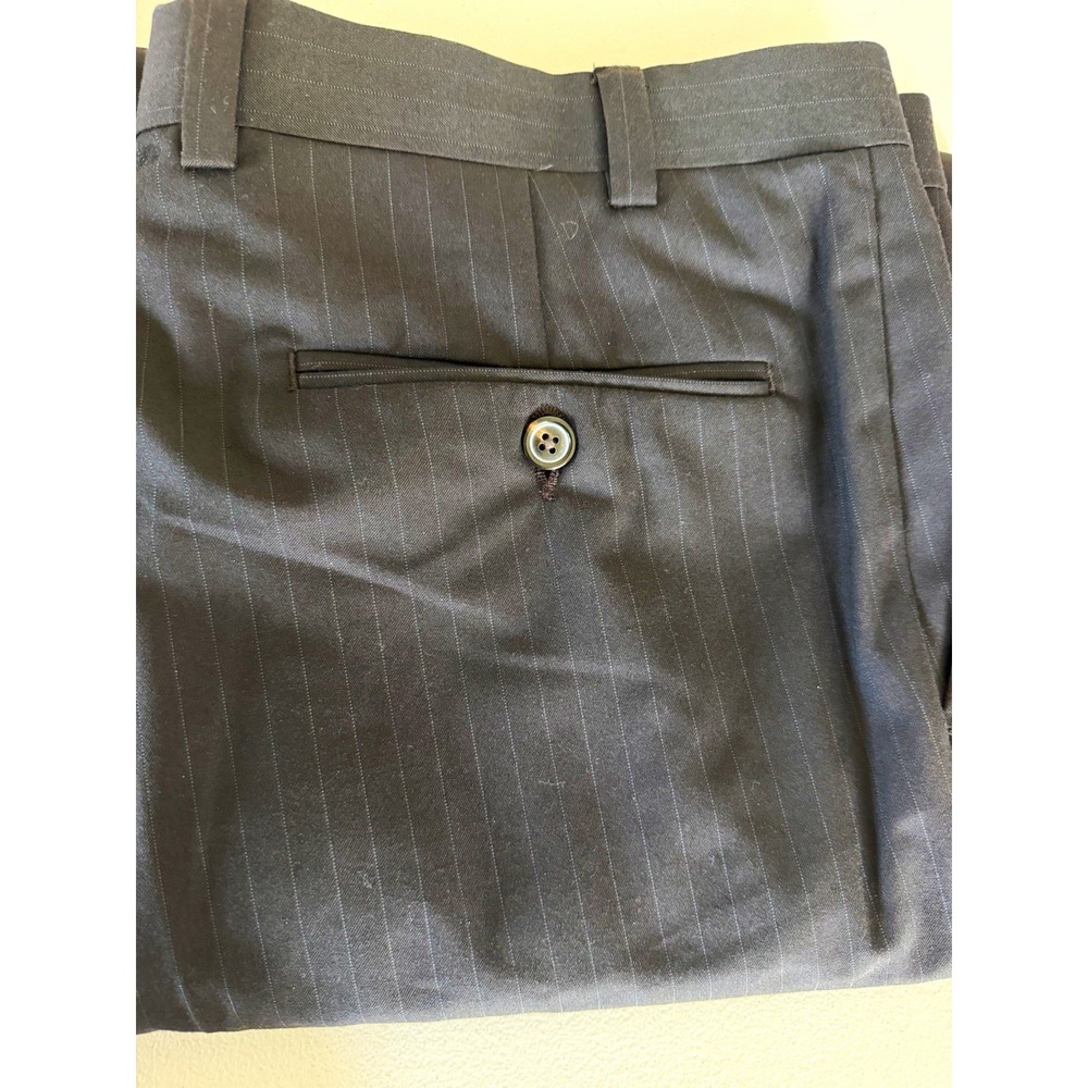 Van Heusen Men's 34 Gray Pinstripe Wool Twill Classic Fit Flat Front Pants